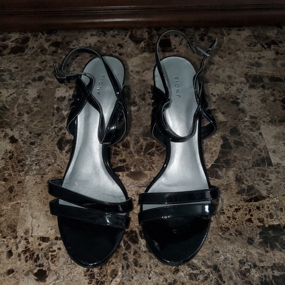 Fioni Heeled Sandal